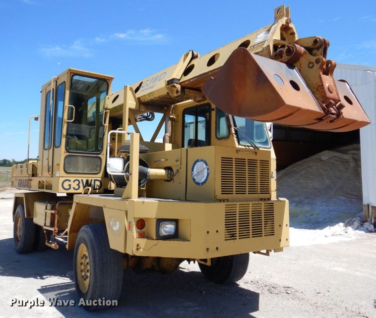 image for item KR9225 1995 Gradall G3WD  wheeled excavator