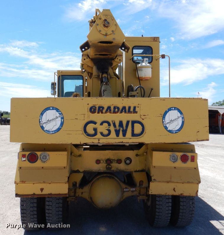 image for item KR9225 1995 Gradall G3WD  wheeled excavator