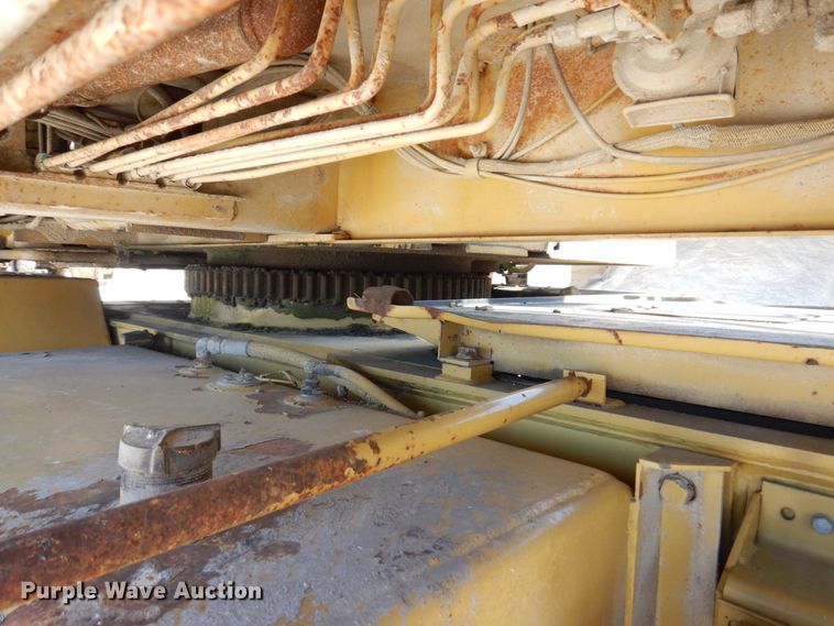 image for item KR9225 1995 Gradall G3WD  wheeled excavator