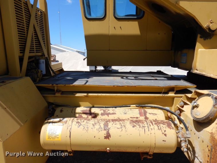 image for item KR9225 1995 Gradall G3WD  wheeled excavator