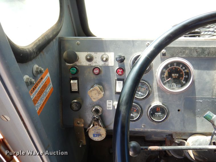 image for item KR9225 1995 Gradall G3WD  wheeled excavator