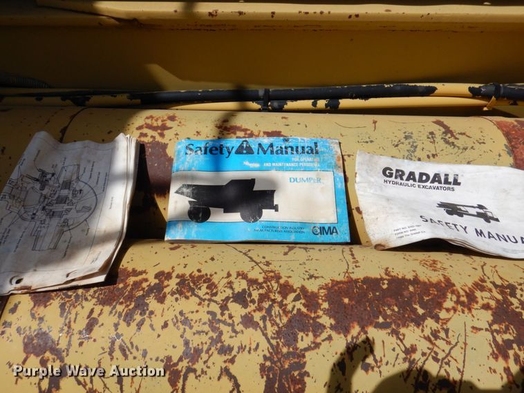 image for item KR9225 1995 Gradall G3WD  wheeled excavator