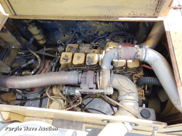 image for item KR9225 1995 Gradall G3WD  wheeled excavator