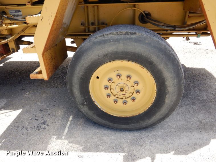 image for item KR9225 1995 Gradall G3WD  wheeled excavator