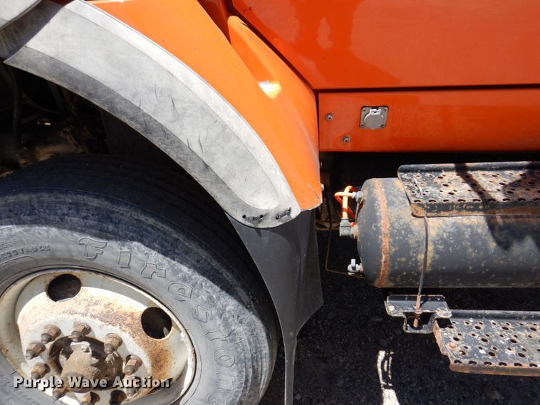 image for item KR9227 2011 International WorkStar 7600  dump truck