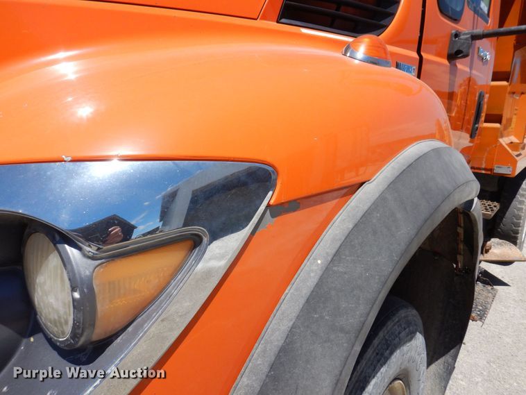 image for item KR9227 2011 International WorkStar 7600  dump truck