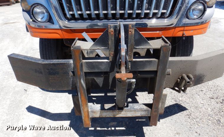 image for item KR9227 2011 International WorkStar 7600  dump truck