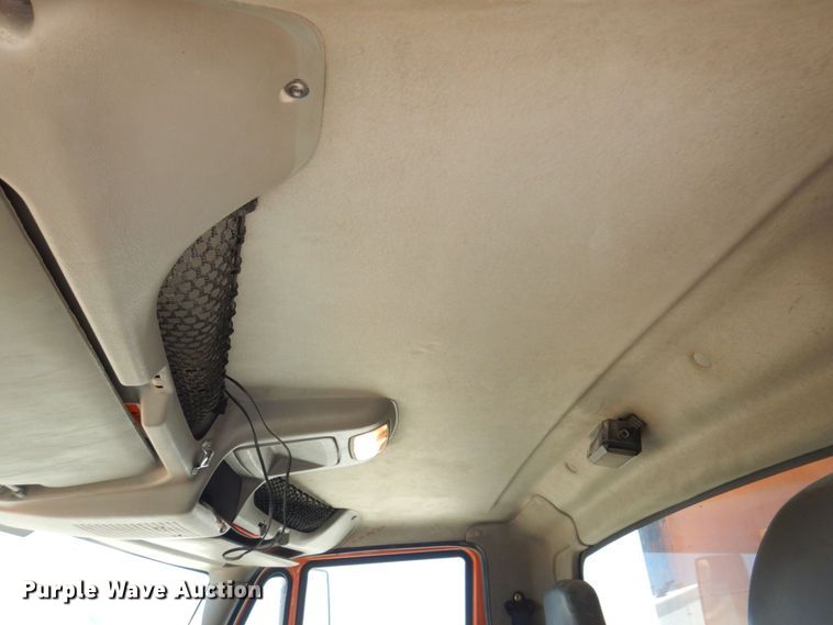 image for item KR9227 2011 International WorkStar 7600  dump truck