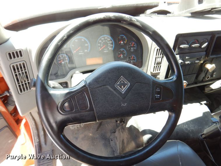 image for item KR9227 2011 International WorkStar 7600  dump truck