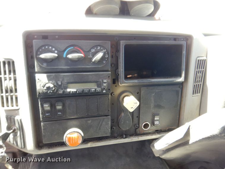 image for item KR9227 2011 International WorkStar 7600  dump truck