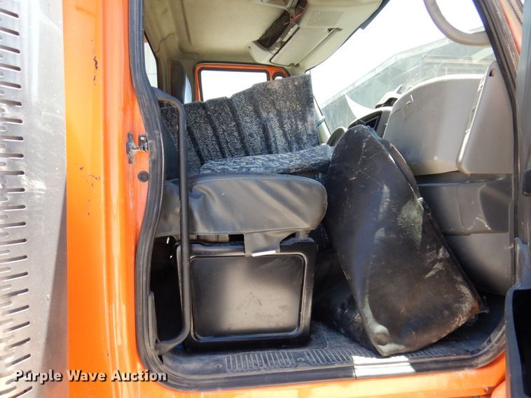 image for item KR9227 2011 International WorkStar 7600  dump truck