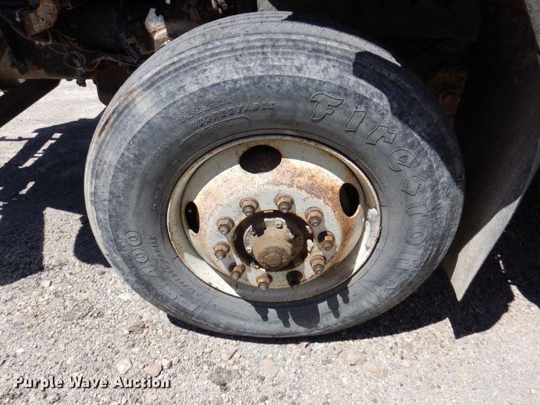 image for item KR9227 2011 International WorkStar 7600  dump truck