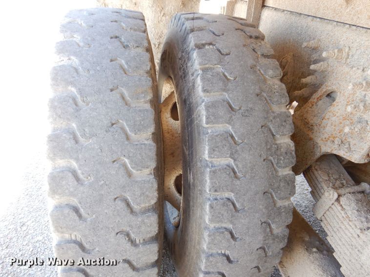 image for item KR9227 2011 International WorkStar 7600  dump truck