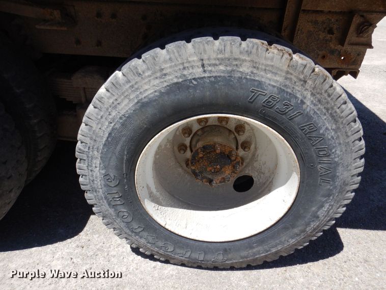 image for item KR9227 2011 International WorkStar 7600  dump truck