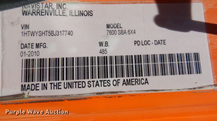 image for item KR9227 2011 International WorkStar 7600  dump truck