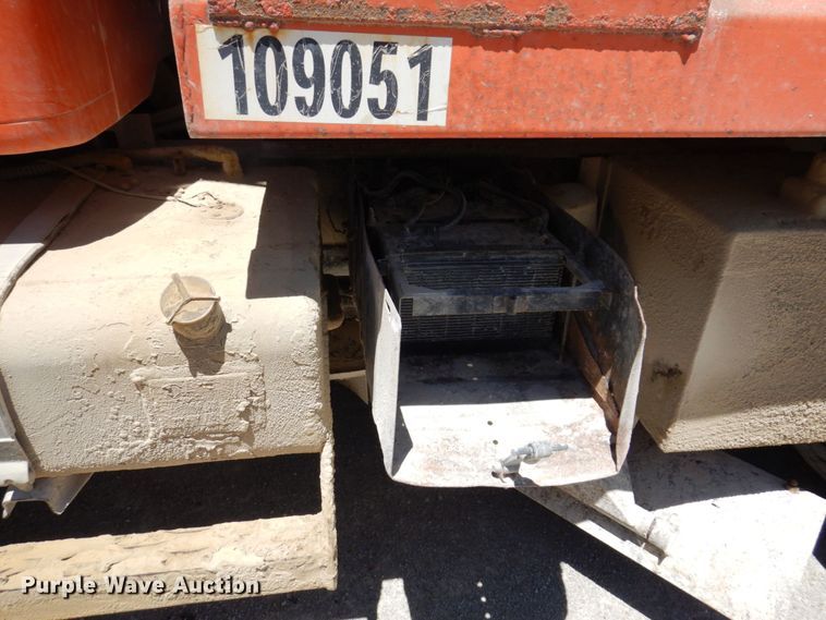 image for item KR9228 2001 International 2674  dump truck