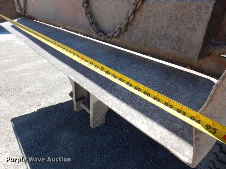 image for item KR9228 2001 International 2674  dump truck