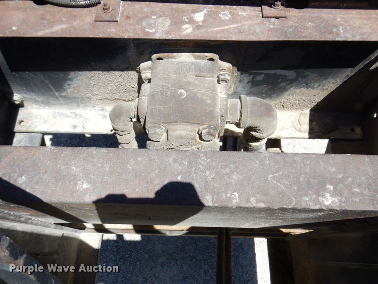 image for item KR9228 2001 International 2674  dump truck