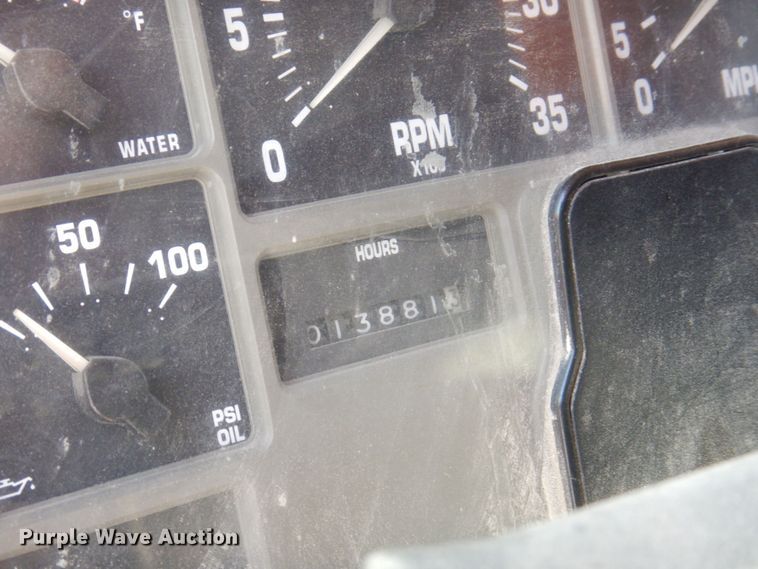 image for item KR9228 2001 International 2674  dump truck