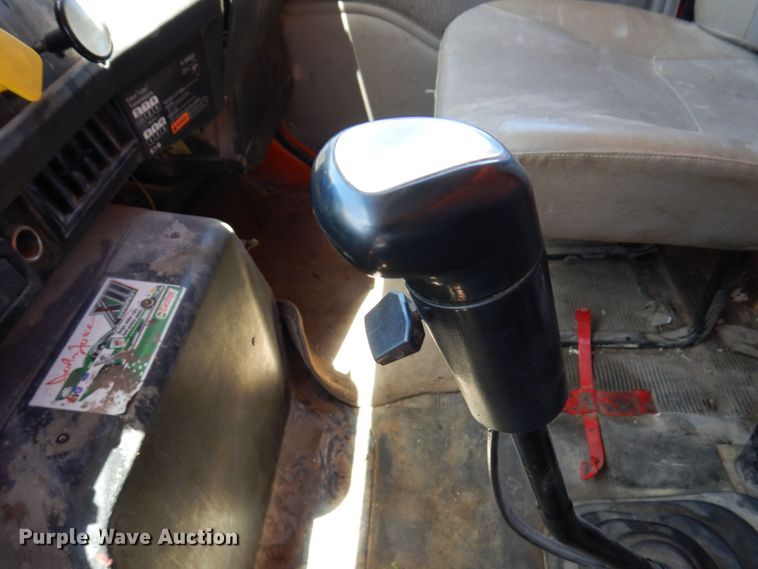 image for item KR9228 2001 International 2674  dump truck