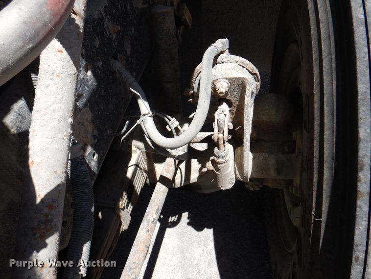 image for item KR9228 2001 International 2674  dump truck