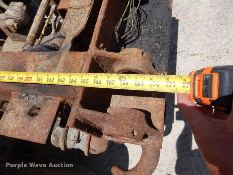 image for item KR9229 2004 International 7600  truck cab and chassis