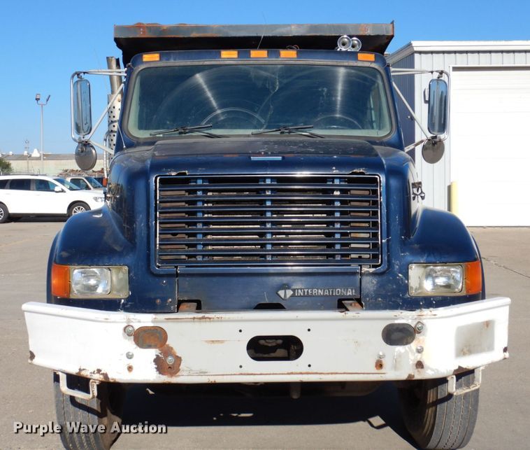 image for item KR9233 1996 International 4900  dump truck