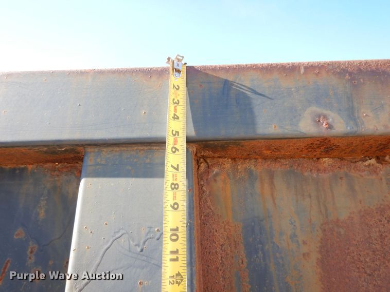 image for item KR9233 1996 International 4900  dump truck