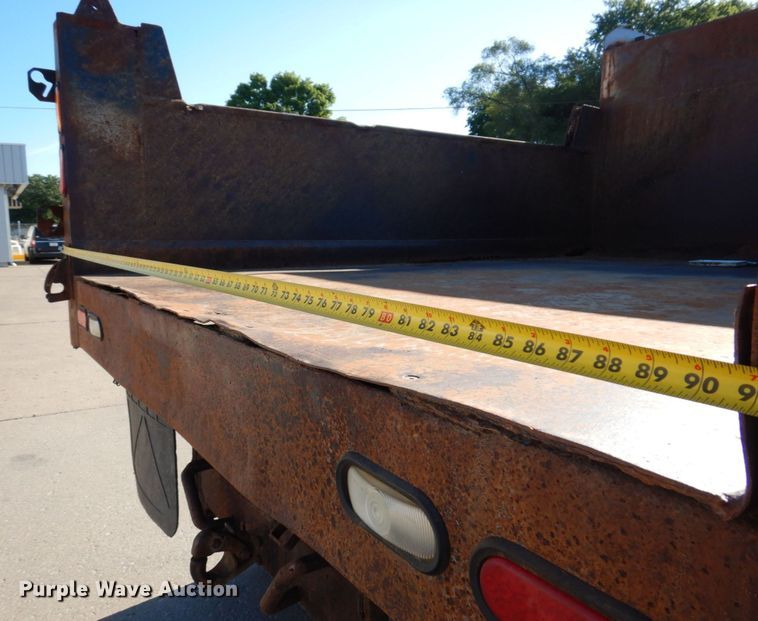 image for item KR9233 1996 International 4900  dump truck