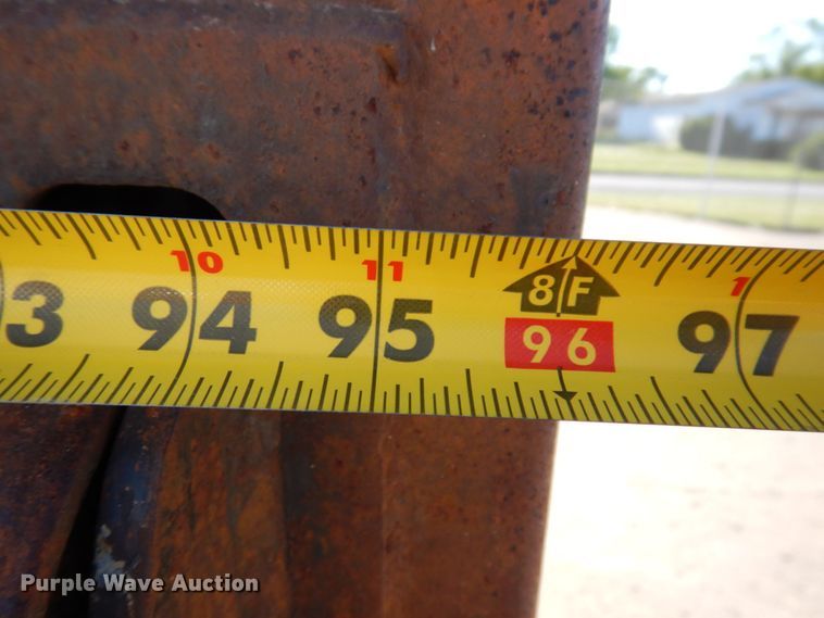 image for item KR9233 1996 International 4900  dump truck