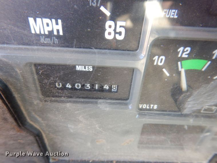 image for item KR9233 1996 International 4900  dump truck