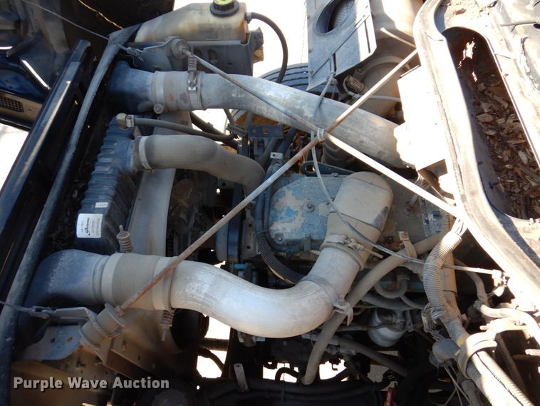 image for item KR9233 1996 International 4900  dump truck