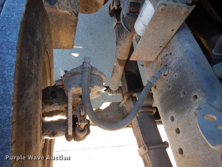 image for item KR9233 1996 International 4900  dump truck