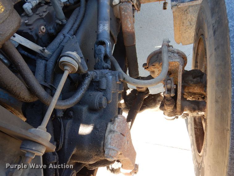 image for item KR9233 1996 International 4900  dump truck