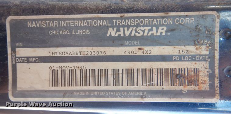 image for item KR9233 1996 International 4900  dump truck