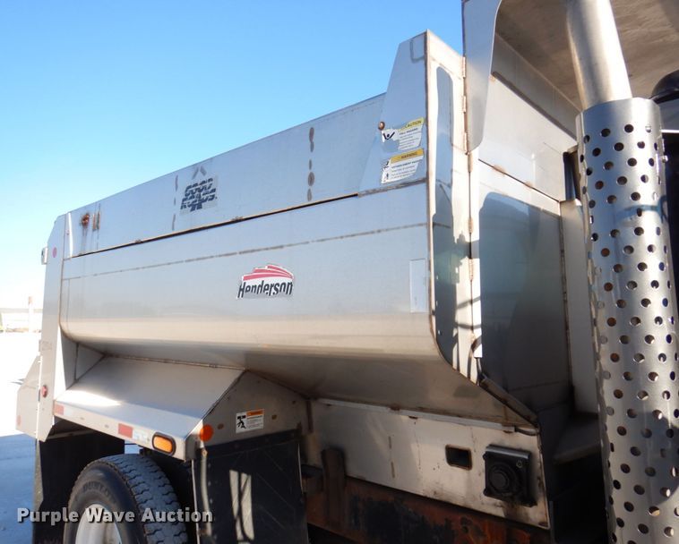 image for item KR9234 1999 International 4900  dump truck