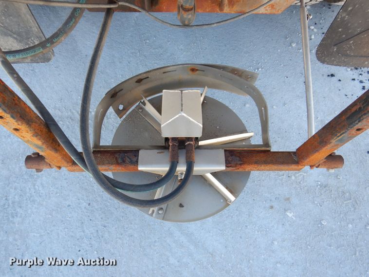 image for item KR9234 1999 International 4900  dump truck