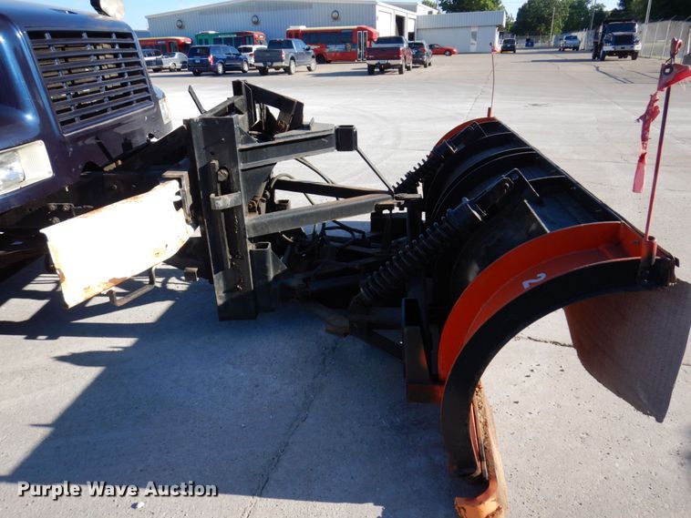 image for item KR9234 1999 International 4900  dump truck