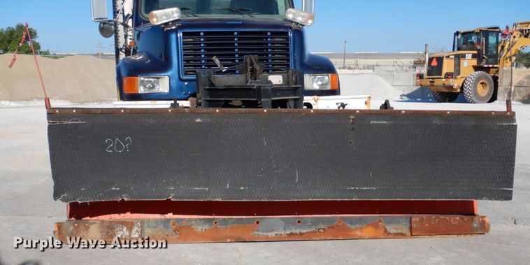 image for item KR9234 1999 International 4900  dump truck