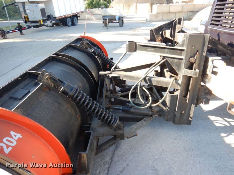 image for item KR9234 1999 International 4900  dump truck