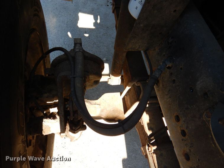 image for item KR9234 1999 International 4900  dump truck