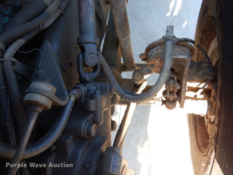 image for item KR9234 1999 International 4900  dump truck