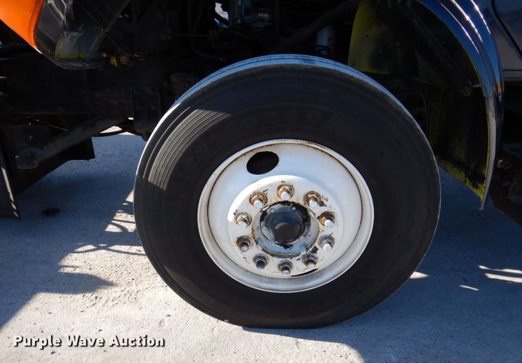 image for item KR9234 1999 International 4900  dump truck