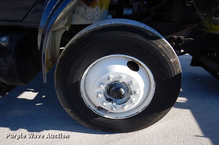 image for item KR9234 1999 International 4900  dump truck