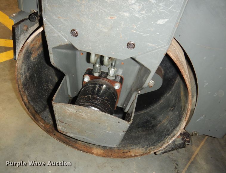 image for item KS9671 Wacker Neuson RD12  double drum vibratory roller