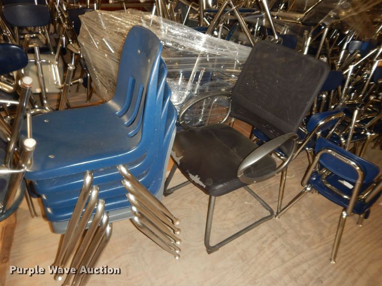image for item KS9686 Approximately 130 chairs