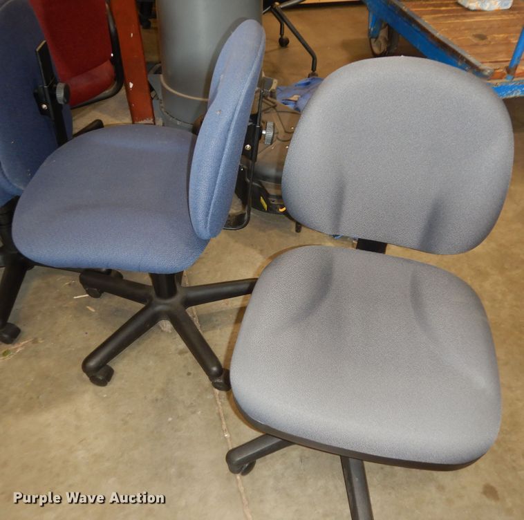 image for item KS9690 Approximately 120 chairs