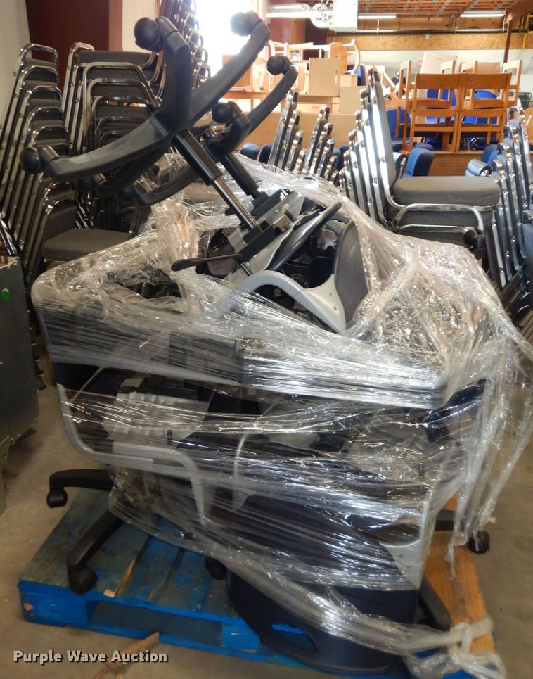 image for item KS9690 Approximately 120 chairs