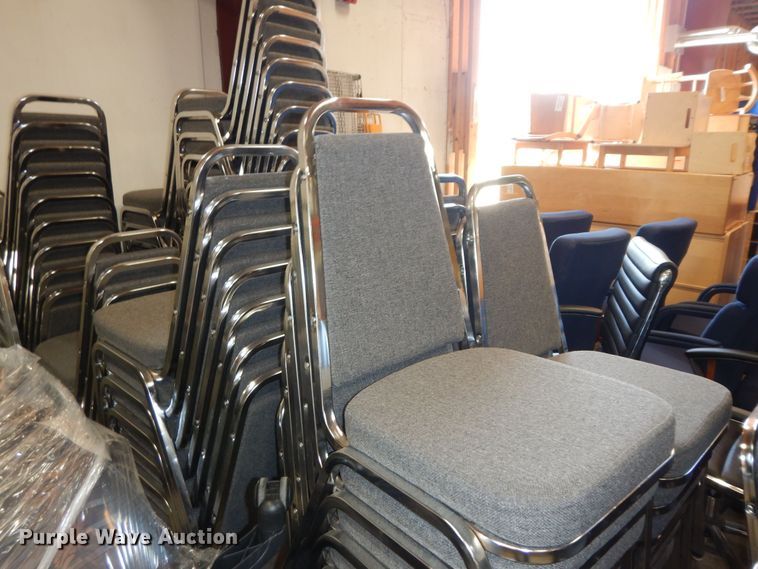 image for item KS9690 Approximately 120 chairs