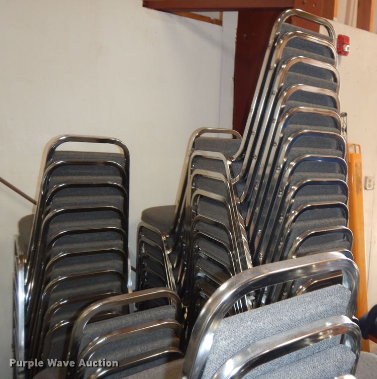 image for item KS9690 Approximately 120 chairs